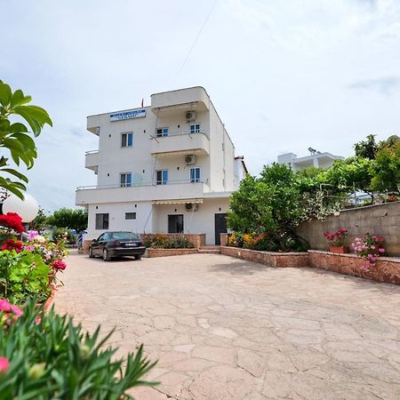 Guest House Gerard Ksamil Exterior photo
