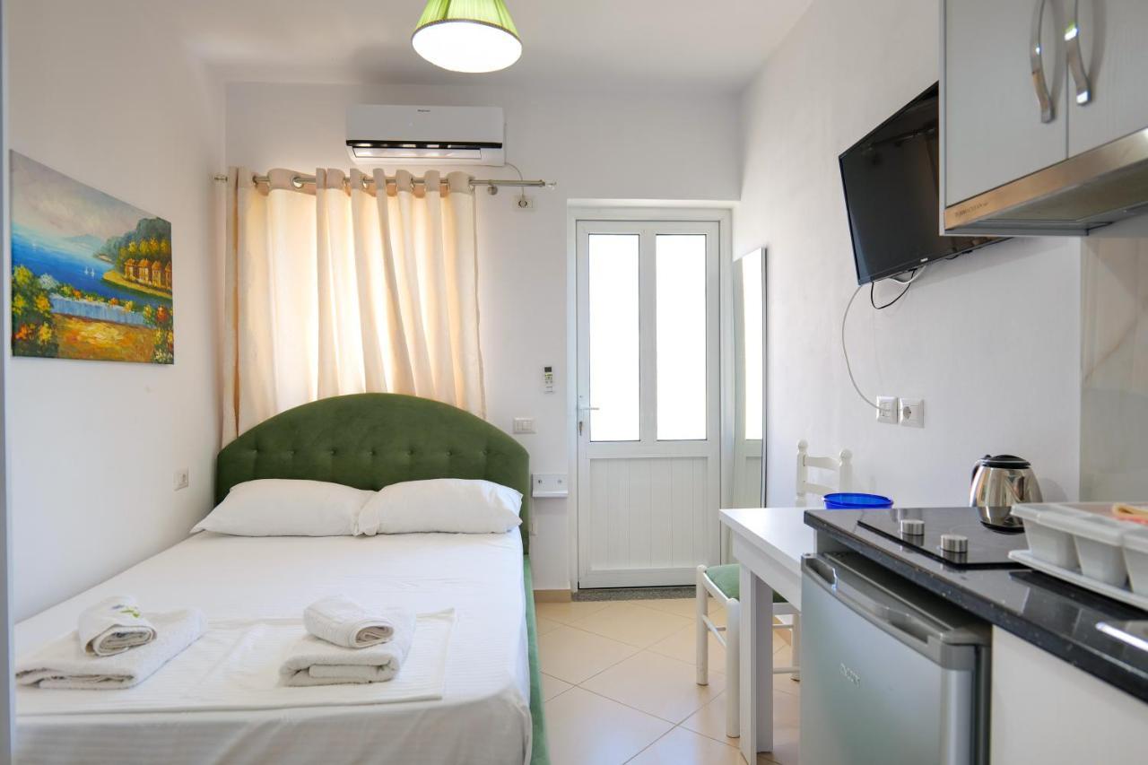 Guest House Gerard Ksamil Exterior photo